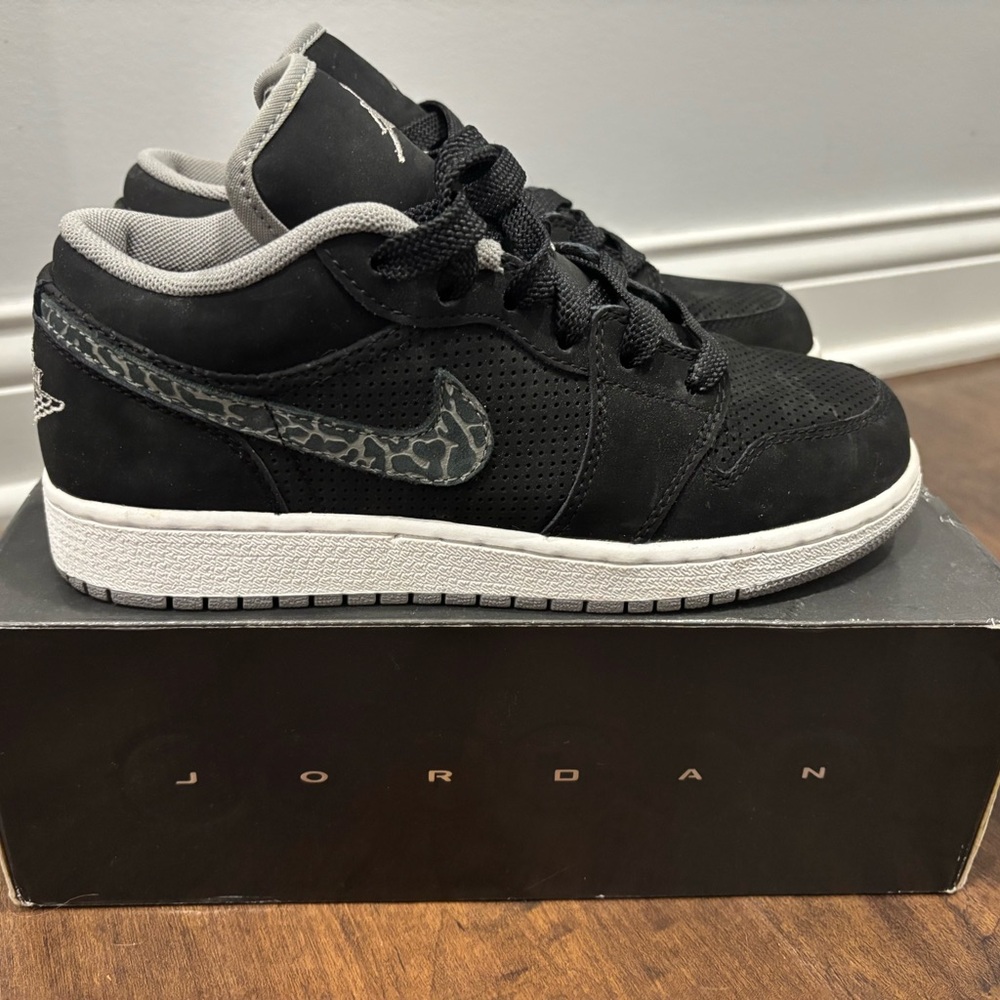 Nike Jordan Black and Gray 1 PHAT (GS)